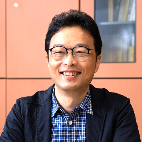神戸大学大学院理学研究科・理学部 数学科・数学専攻 代数学教育研究分野 谷口 隆 教授